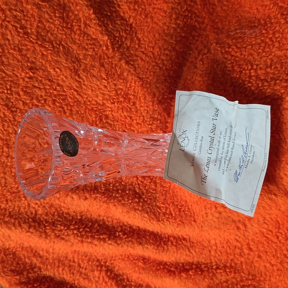 Lenox Crystal Star Vase - Picture 3 of 4